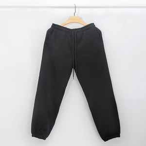 Dernier modèle Survêtement décontracté pour homme Sweat à capuche et jogging Confortable, élégant et parfait pour le sport ou les vêtements de sport à la mode - Product Image 3