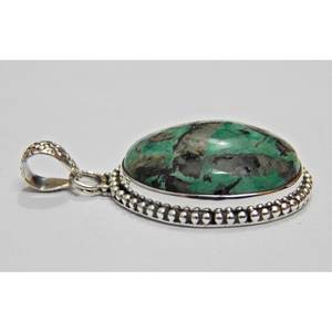 Bijoux faits à la main en argent sterling 925 pendentif cabochon turquoise naturelle filles et femmes cadeau avec de charmantes breloques - Product Image 2