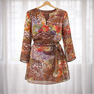 Caftán Floral Heritage con Silueta Envolvente para Adultos, Traje de Baño de Secado Rápido, Bordado con Leopardo y Pedrería, Transpirable, para Verano - Product Image 1