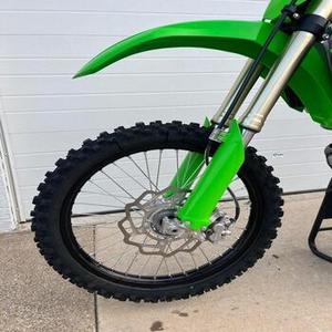 Motocross Dirt Bike 250cc en état neuf | Moins d'une heure d'utilisation - Product Image 5