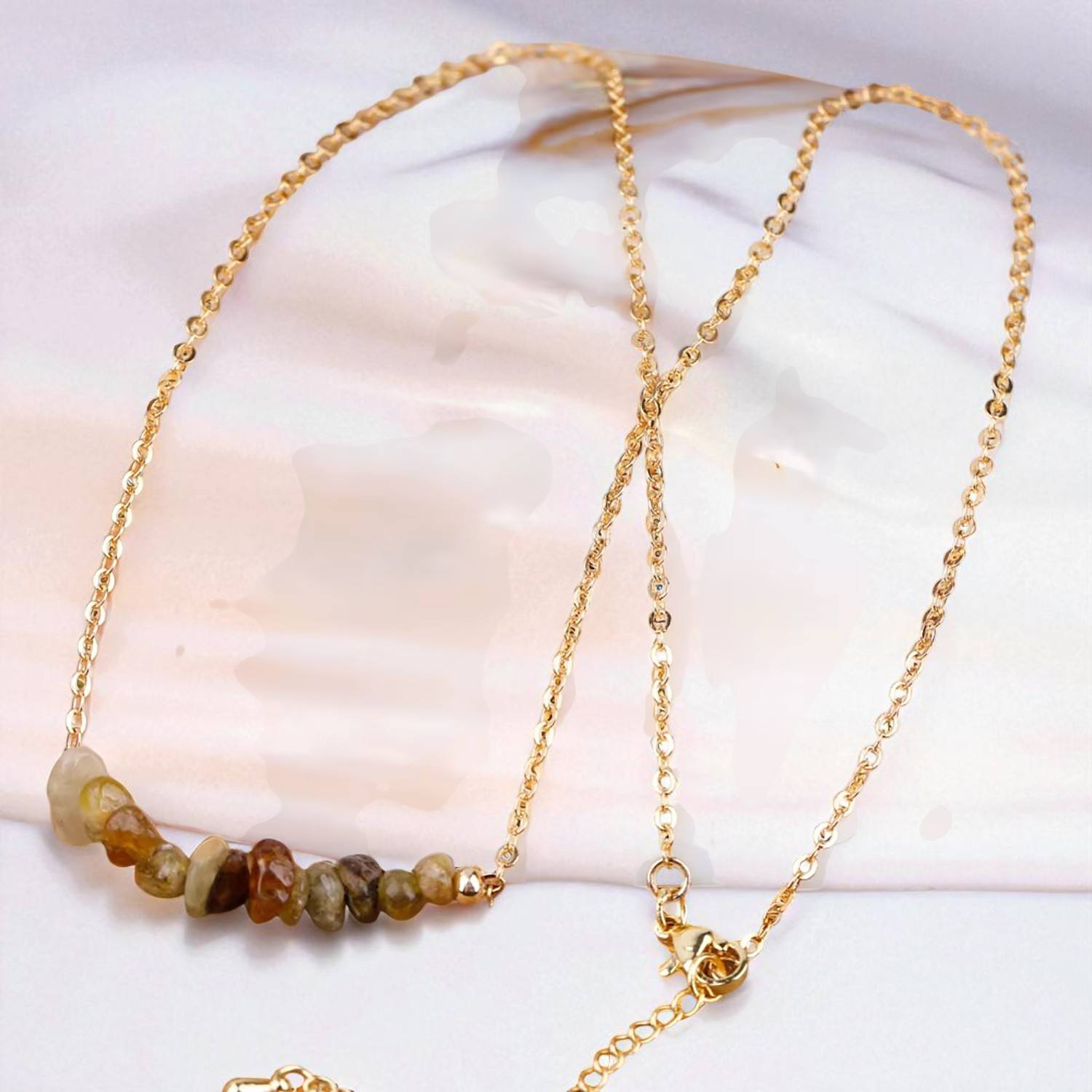 โกเมนสีเขียว