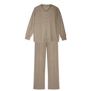 Vente en gros Costume de jogging avec logo personnalisé Concevez votre propre survêtement en coton pour femmes - Product Image 2