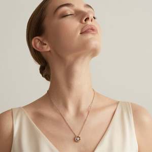 Collar Jeulia Personalizado para Trinity con Piedra de Nacimiento Danzante, Joyería de Moda en Capas - Product Image 5