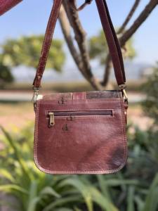 Bolso de cuero genuino Nuevo diseño Sling Bag Gypsy Boho Cuero de piel de vaca Vintage Bolso de estilo occidental hecho a mano Bolsos de usos múltiples - Product Image 5