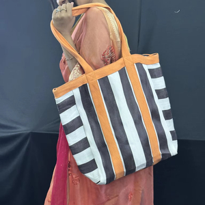 ถุงช้อปปิ้งไนลอนรักษ์โลกขนาดใหญ่พิเศษ ทอจากพลาสติก PP ลายทาง สำหรับซูเปอร์มาร์เก็ต ผลิตจากพลาสติกโพลีโพรพิลีนรีไซเคิลอย่างยั่งยืน - Product Image 1