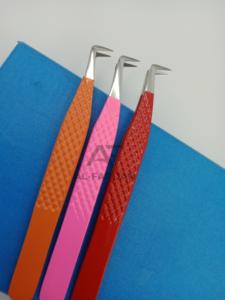 Pinzas de pestañas de acero inoxidable japonesas de color personalizado Diamond Nano Grip Lash Volume 90 grados Diseño de bota delgada - Product Image 4