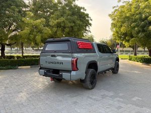 รถกระบะโตโยต้า ทุนดรา ปี 2022 สภาพใหม่/มือสอง ตัวเลือกครบครัน ขับเคลื่อน 4 ล้อ เกียร์อัตโนมัติ 6 สูบ - Product Image 5