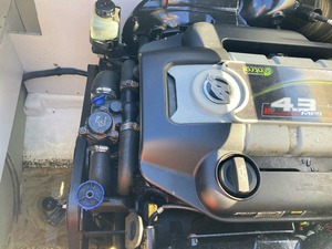 Nouveau moteur diesel marin hors-bord MerCruiser 4.3 MPI 220 CV, essence et électrique pour la navigation de plaisance - Product Image 3