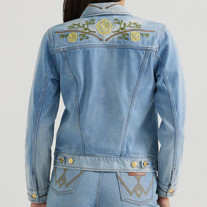 Veste en jean tissée boutonnée en denim lavé respirant 100% coton pour femmes, de haute qualité, fabriquée au Pakistan - Product Image 4