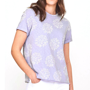 Camiseta transpirable del fabricante para mujer, camiseta estampada personalizada, Camiseta estampada de tela de punto de algodón de alta calidad - Product Image 1