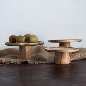 Présentoir à gâteaux en bois fini de qualité supérieure, idéal pour la décoration élégante de la cuisine de la maison et les moments de dessert mémorables - Product Image 2