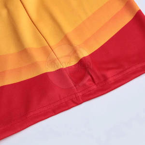 Uniformes de basket-ball personnalisés de haute qualité pour hommes impression de logo personnalisé dernier design en polyester quantité minimale de commande bas respirant antibactérien - Product Image 3