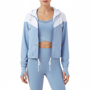 Conjunto de Yoga de 3 Piezas Personalizado para Mujer, Chaqueta Cortavientos con Capucha, Sujetador Deportivo Cruzado y Pantalones Cortos 2 en 1 para Correr, Ropa Deportiva para Gimnasio - Product Image 5