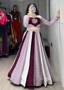 Algodón de rayón puro étnico de alta calidad con espejo y trabajo de cauri Lehenga Choli mujer fabricante de moda de la India - Product Image 4