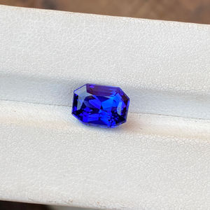 หินทอแทนซาไนต์ทรงแปดเหลี่ยมสวยงามสีฟ้าสดใสซูเปอร์ธรรมชาติซูไซต์2.74กะรัตหลุยส์สะอาด - Product Image 1