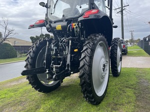 Potente Tractor de Ruedas Lovol TX1104H 4x4 4WD 120HP, Tractor Agrícola de Servicio Pesado, Diseño Duradero, Compre Ahora, Entrega Rápida - Product Image 5