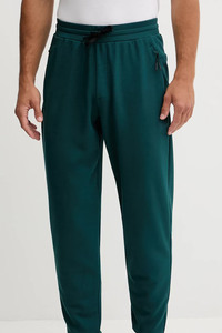 Trendy fashion <b>tracksuit</b> for <b>men</b> designed for gym and activewear collections offering OEM and private label customization - Product Image 4