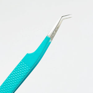 Pinzas de aislamiento clásicas personalizadas de dos tonos y 45 grados, textura de punta suave, pinzas de pestañas de acero sostenible, colores personalizados - Product Image 3