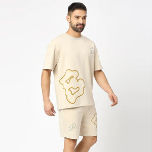 Ensemble de vêtements de sport d'été à séchage rapide pour hommes, haut à manches courtes et short de sport à taille élastique avec dessins attrayants - Product Image 2