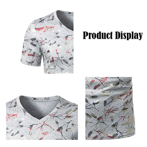 Camiseta Personalizada para Hombre con Cuello en V Gris |   Camiseta con estampado gráfico de ramas florales abstractas |   Ropa Deportiva Sublimada al por Mayor - Product Image 3