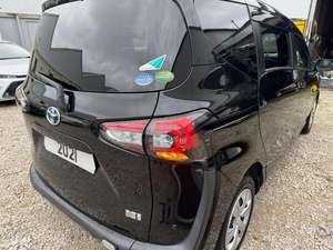 TOYOTA SIENTA USADO CON VOLANTE A LA IZQUIERDA/DERECHA - Product Image 4