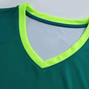 Uniforme de basket-ball confortable de haute qualité Meilleur tissu doux avec ensembles respirants avec logo personnalisé - Product Image 2