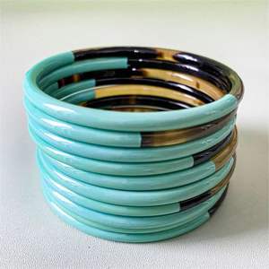 GUÍA CUERNO DE BÚFALO Hecho a mano de lujo Venta al por mayor Natural Buffalo Ox Cow Horn Bangle Joyería de moda para hombres y mujeres - Product Image 2