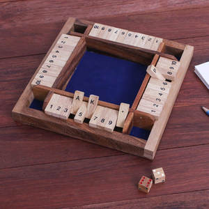Jeu de dés en bois amusant, jeu de société classique artisanal, jeu de stratégie familial, jeu de table d'intérieur - Product Image 1