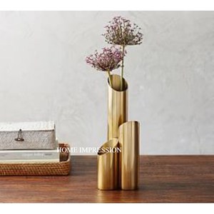 Lot de 2 vases à fleurs au design moderne fantaisie, tailles et couleurs personnalisées, écologiques, faits à la main, en aluminium poli doré, très vendus - Product Image 5