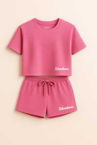 เซ็ตเสื้อครอปและกางเกงขาสั้นสำหรับผู้หญิงทำจากผ้าฝ้าย | ผ้ายืดเนื้อนุ่ม | เสื้อผ้าร่วมสไตล์ลำลองหรือใส่ออกกำลังกายโลโก้ได้ตามต้องการ - Product Image 3