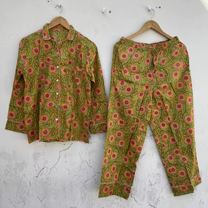 Ensemble de pyjama en coton pour femmes, léger et respirant, doux et lisse, classique, décontracté, romantique, pour les vacances - Product Image 4