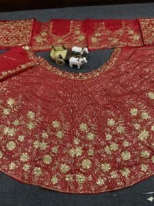 Lehenga choli ผ้าไหมที่มีสไตล์แบบจีนที่ทันสมัยลายปักเลื่อมสำหรับงานปักเลื่อมผ้าแคนวาสและผ้าใบ - Product Image 4