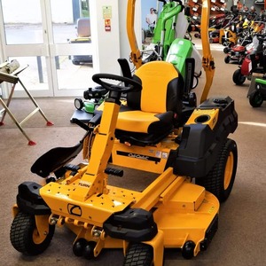 Tractor Industrial 2024 Cub Cadet ZTX4 60 4WD con Transmisión por Engranajes, Motor de 4 Tiempos, 100 HP, Listo para la Venta - Product Image 1