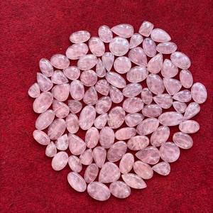 หินควอตซ์สีโรสจากธรรมชาติหลายรูปทรงขายส่งอัญมณีหลังแบนฟรีไซส์ทำด้วยมือเครื่องประดับเงินชั้นดี - Product Image 2