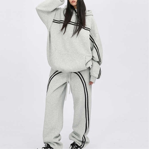 Vente en gros de survêtement Ensemble pantalon et capuche épais Ensemble de jogging Hauts à capuche en molleton de coton pour femmes Ensemble de costume Streetwear - Product Image 1