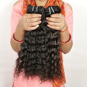 Extensions de temple indien Remy de couleur noire pour donneur unique, cuticule vierge non traitée alignée, paquet de vague profonde bouclée naturelle - Product Image 3