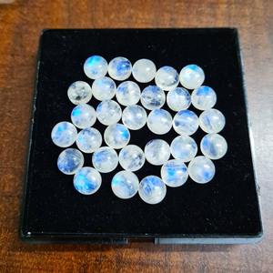 ลูกปัดมูนสโตนสีขาวรูปทรงเหรียญ สำหรับโรงงานผลิตเครื่องประดับ ขายส่งจำนวนมาก สำหรับการส่งออกทางอุตสาหกรรม - Product Image 2