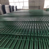 Offre Spéciale de haute qualité enduit de poudre 3D treillis métallique incurvé treillis soudé galvanisé pour la clôture de jardin