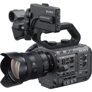Caméscope vidéo plein format 6K XDCAM PXW-FX9 disponible à la vente - Product Image 1
