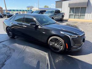 Autos Cadillac CT6-V 4.2TT AWD 4.2TT 4dr Sedan usados sin accidentes en venta - Product Image 3