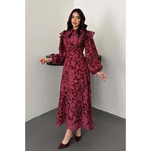 Robe de couleur prune avec détail écharpe au col. Prune - Product Image 2