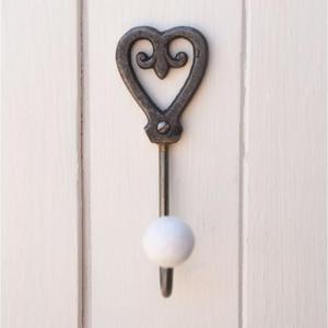 Meilleurs crochets muraux en fer pour la décoration d'entrée de style ferme vintage, design en forme de cœur, crochets muraux en fer - Product Image 2