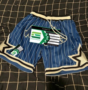 Shorts de basket en velours côtelé 100% polyester, style vintage uni, évacuation de l'humidité, couture de conception articulée, personnalisable, haute qualité - Product Image 2