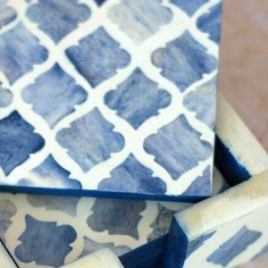 Ensemble de sous-verres élégants en os incrusté avec finition antique, sous-verres à thé en noyer avec boîte de rangement, idées de cadeaux pour la pendaison de crémaillère - Product Image 2