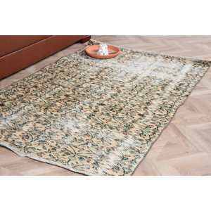 Alfombra Turca Vintage con Acentos de Estilo Animal, 3.8x5.5 pies (115x168 cm), Color Marrón - Product Image 1