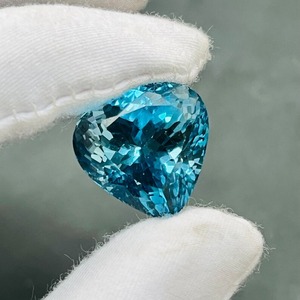 Piedra preciosa suelta de Topacio Azul suizo vívido raro, gemas de corte elegante de Topacio Azul de alta calidad de 13,85 quilates - Product Image 4