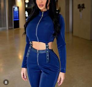 Survêtement en velours personnalisé grande taille pour femmes sweat à capuche en coton zippé et jogging ensemble 2 pièces costume en velours pour femmes - Product Image 2