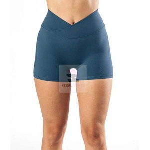 Pantalones cortos de Yoga de compresión de cintura alta para mujer transpirables personalizados al por mayor con decoración de botones - Product Image 5