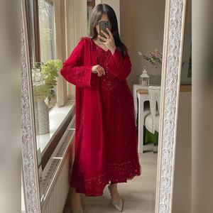 Ensemble palazzo trois pièces en georgette exclusif avec broderie de sequins et dupatta de créateur pour tenue de mariage de luxe - Product Image 5