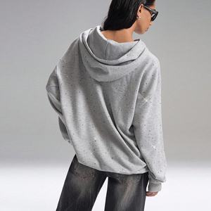 Sweat à capuche surdimensionné en strass avec cristaux étincelants et pull à logo sur le devant pour hommes femmes fournisseur de gros personnalisé - Product Image 6